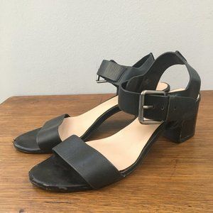Black leather buckle sandals 7/7.5